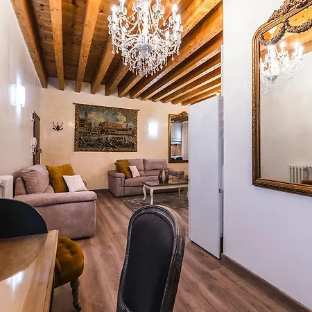 Ca' Teatro Vecchio Apartment Venice